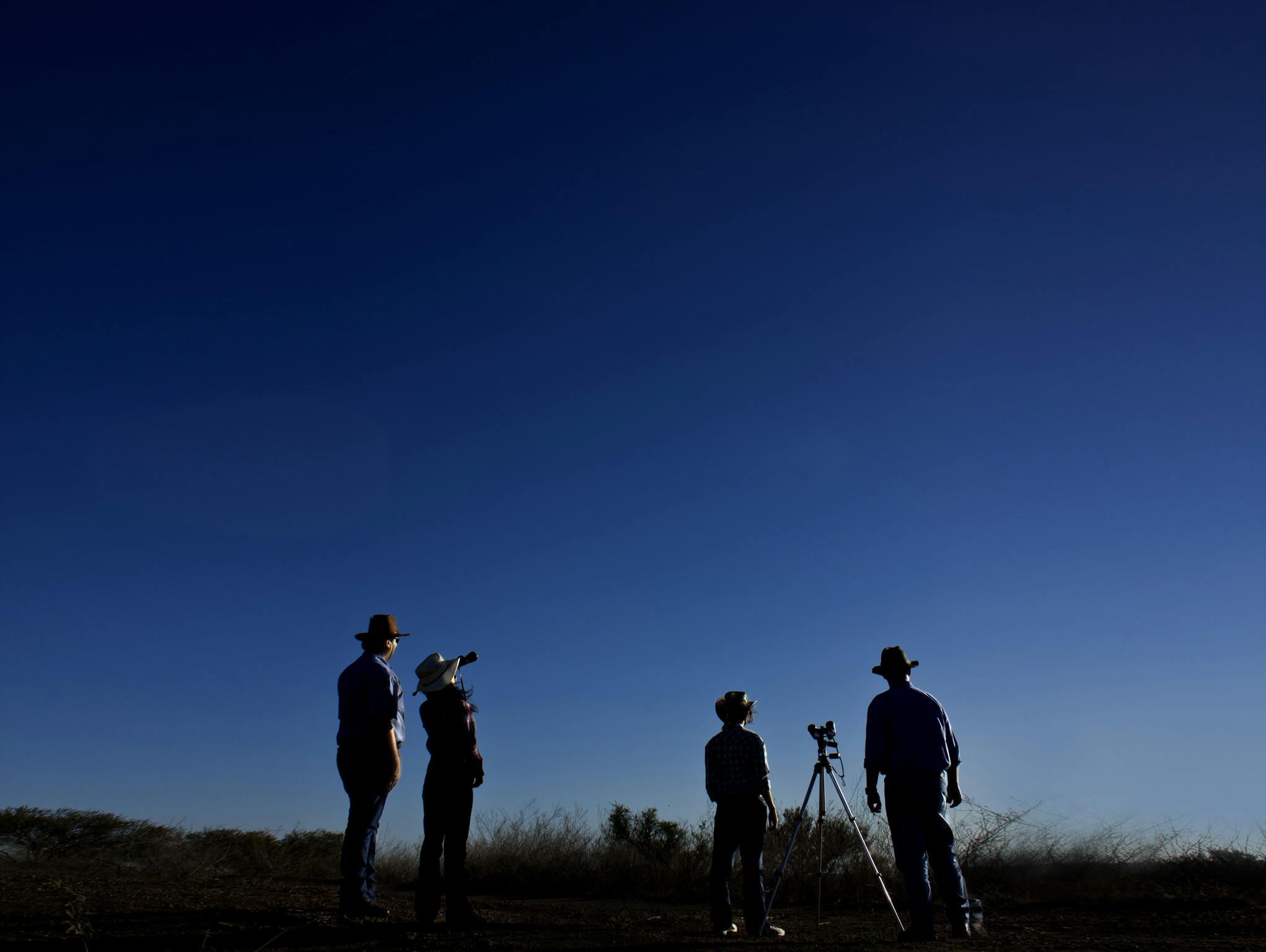 Gazing at the Broken Hill sky at dusk