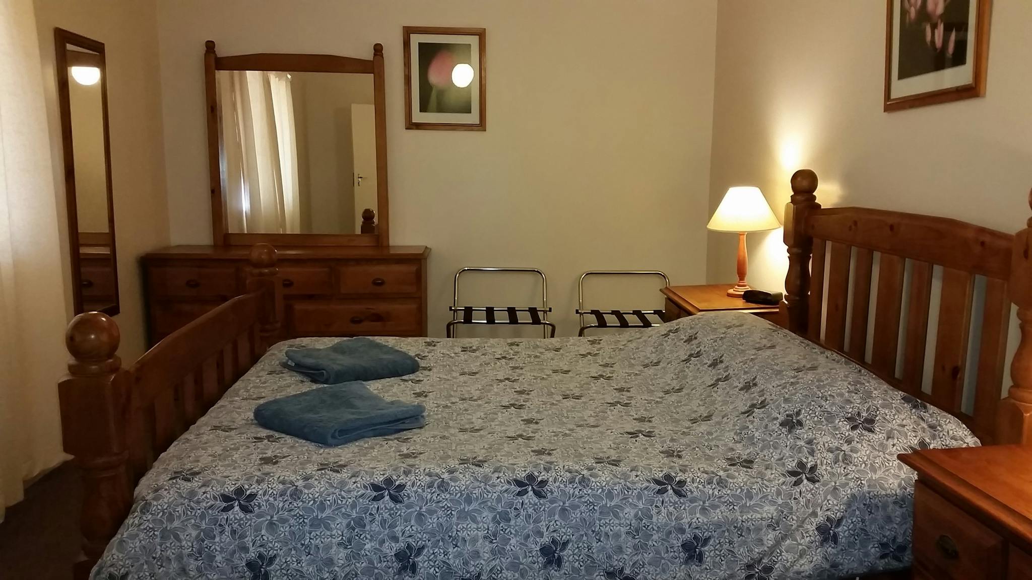 Blue Gum Cottage main bedroom